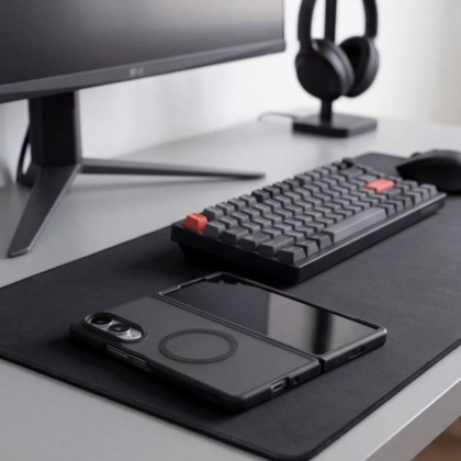 Твърд кейс с MagSafe пръстен за Samsung Galaxy Z Fold 8 от Tech-Protect MagMat - Matte Black
