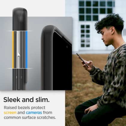 Тънък твърд кейс за Samsung Galaxy S22 от Spigen Thin Fit - Черен