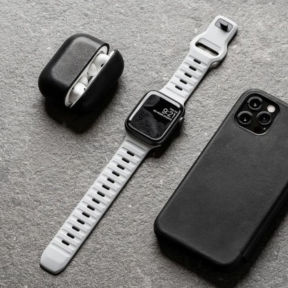 Силиконова каишка за часовник Apple Watch 4 / 5 / 6 / 7 / 8 / SE (38/40/41 mm) от Tech-Protect IconBand Line - Navy