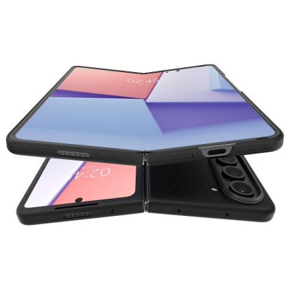 Тънък кейс за Samsung Z Fold 5 от Spigen Airskin Pro - Черен