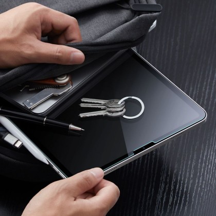 2 броя стъклени протектори за дисплей на iPad Air 10.9 4 / 5 / 2020 - 2022 / Pro 11 2 / 3 / 4 2020 - 2022 от ESR Аrmorite - Прозрачни