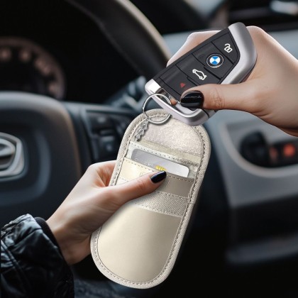 Калъф за блокиране на RFID сигнал от Keyless Go ключ от Tech-Protect KLR100 Pouch - Caffe Latte