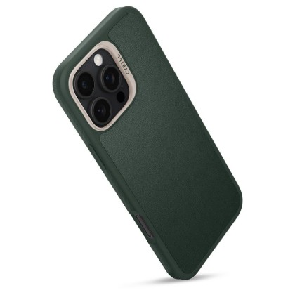 Кожен кейс с MagSafe за iPhone 16 Pro Max от Spigen Cyrill Kajuk Mag - Forest Green