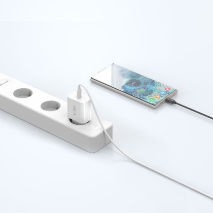 Универсално зарядно с USB-C и PD20W за IOS и Android от Tech-Protect NC20W - Бяло