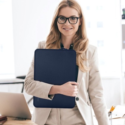 Мек калъф за лаптоп 13" инча от Tech-Protect Neopren - Navy Blue