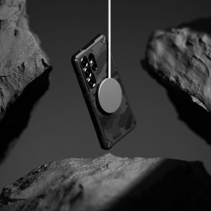 Удароустойчив, силиконов кейс с MagSafe за Samsung Galaxy S25 Ultra от Ringke Rugged Gear - Камуфлажен