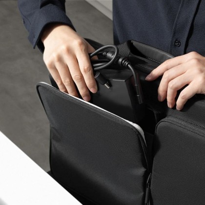 Удароустойчива чанта за лаптоп 17 инча с 4 джоба отTech-Protect Defender Bag - Черен