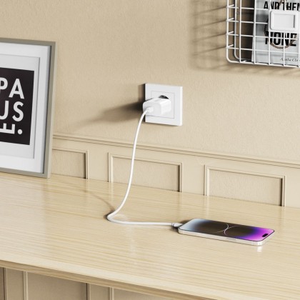 Комплект зарядно и кабел с Lightning за IOS от Tech-Protect NC20W - Бяло