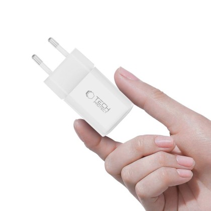 Мрежово зарядно устройство с 2 порта от Tech-Protect NC 33W Power Delivery и Quick Charge 3.0 - Бяло