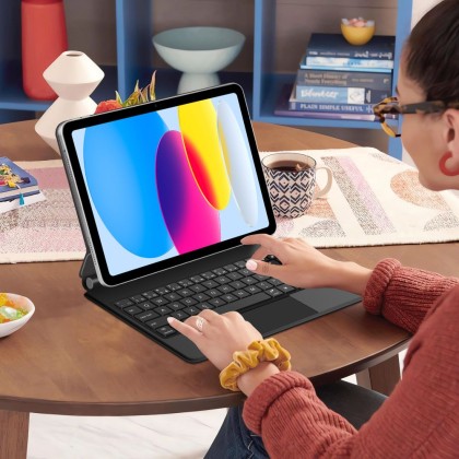 Магнитен калъф с клавиатура за iPad 10 (10.9" 2022) / 11 (11" 2025) от Tech Protect Smartcase Magnetic+ - Черен