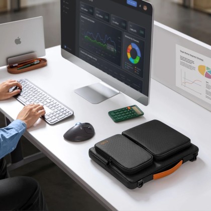 Удароустойчива чанта за лаптоп 15-16 инча с 4 джоба от Tech-Protect Defender Bag - Black / Orange