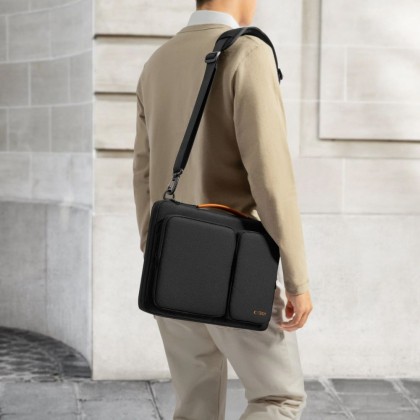 Удароустойчива чанта за лаптоп 15-16 инча с 4 джоба от Tech-Protect Defender Bag - Black / Orange