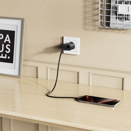 Универсално зарядно с USB-C и PD20W за IOS и Android от Tech-Protect NC20W - Black
