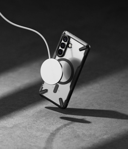 Удароустойчив кейс с MagSafe за Samsung Galaxy S26 от Ringke Fusion X - Black