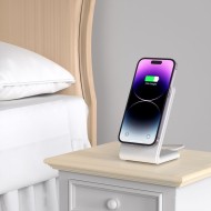 Безжично зарядно устройство 15W с MagSafe и стойка от Tech Protect QI-A38 - Бяло