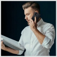Кожен тефтер за Motorola Moto G32 от Tech-Protect Wallet - Черен