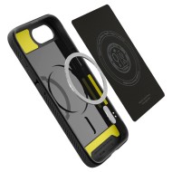 Удароустойчив кейс с MagSafe за iPhone 16e от Spigen Rugged Armor Mag - Matte Black