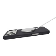 Силиконов кейс с МagSafe за iPhone 17 Pro Max от Spigen Fit - Black