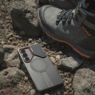 Удароустойчив кейс с MagSafe и капак на камерата за Samsung Galaxy S26 от Tech Protect Kevlar Aura - Черен / Оранжев
